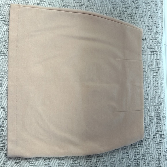 Silence+Noise Pink Mini Skirt with Silver/Bronze Embellishments Sz S - Picture 10 of 10